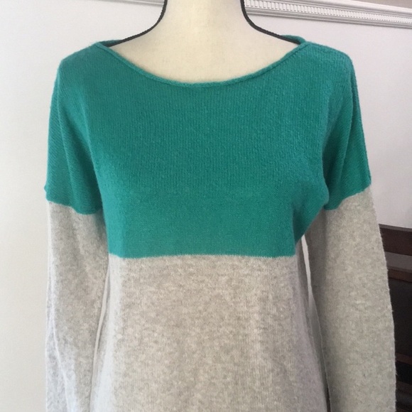 Gap aqua and gray sweater - Picture 3 of 8